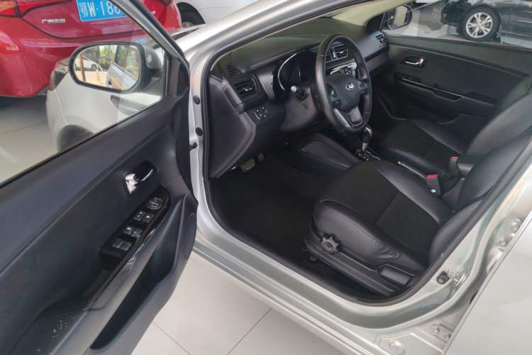 Used Kia K2 2012 Sedan 1.6L Automatic Transmission Premium Commemorative Edition Interior 2
