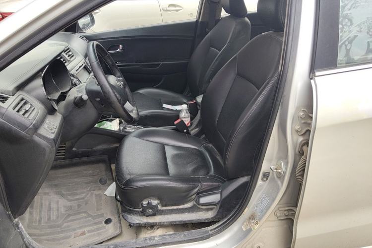 Used Kia K2 2012 Hatchback 1.6L AT Premium Left Front Seat