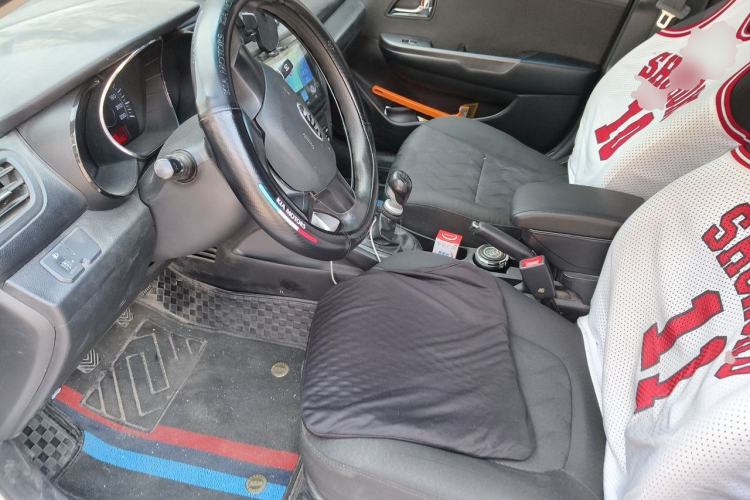 Used Kia K2 2012 Sedan 1.4L MT GLS Commemorative Edition Left Front Seat