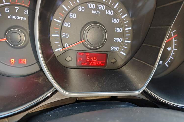 Used Kia K2 2012 Sedan 1.4L Automatic GLS Commemorative Edition Odometer Close Up