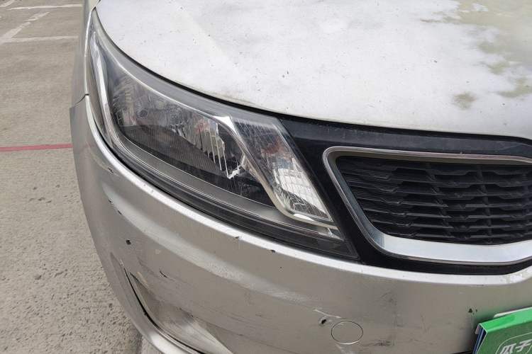 Used Kia K2 2012 Hatchback 1.6L AT Premium Right Front Headlight