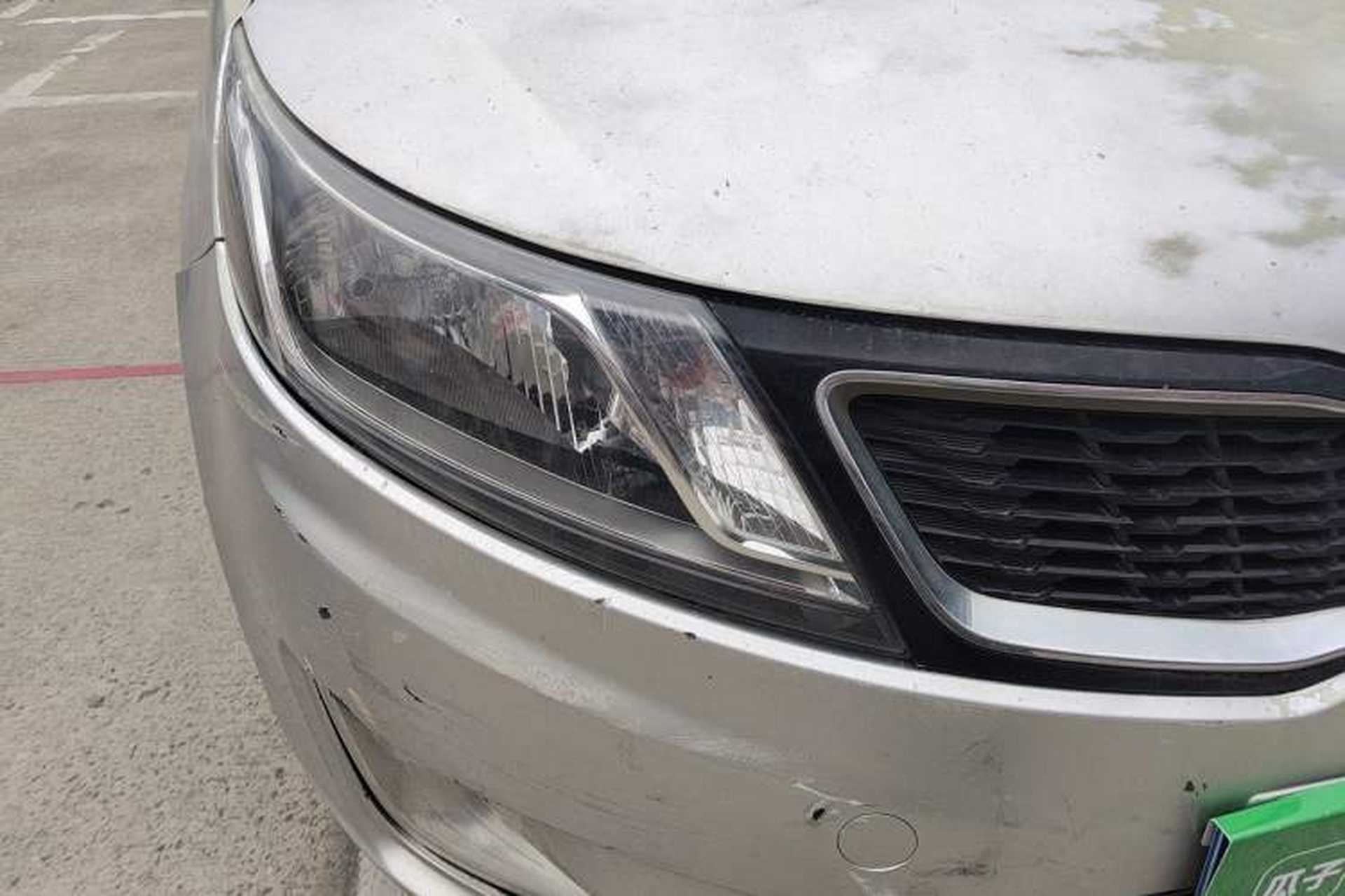 Used Kia K2 2012 Hatchback 1.6L AT Premium Right Front Headlight