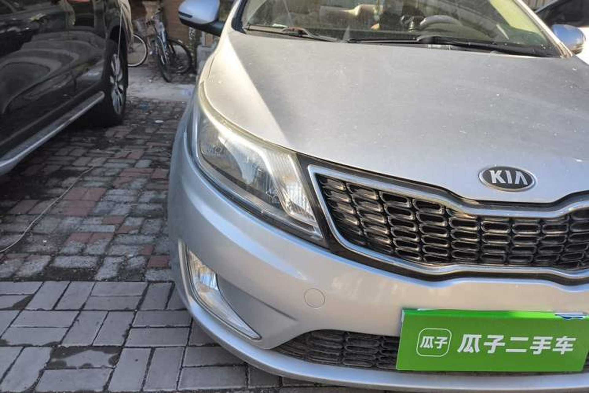 Used Kia K2 2012 Sedan 1.4L MT TOP Commemorative Edition Right Front Headlight