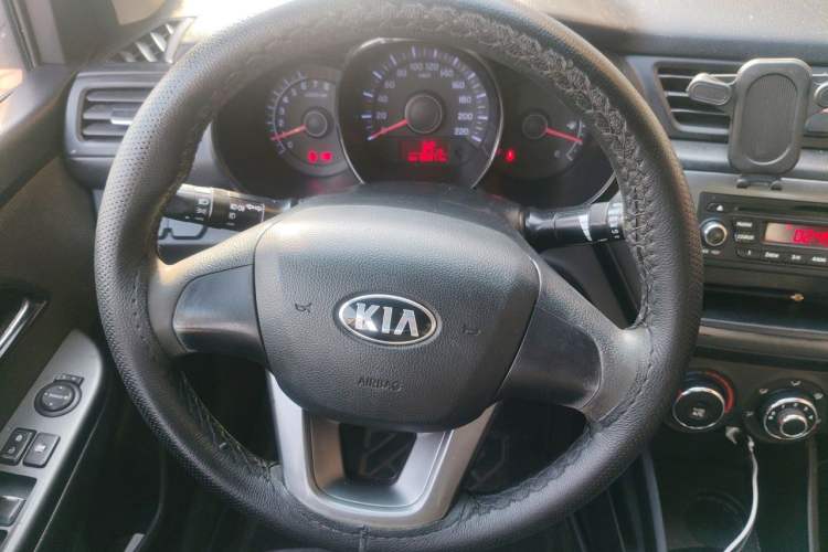 Used Kia K2 2012 Sedan 1.4L MT GLS Commemorative Edition Steering Wheel