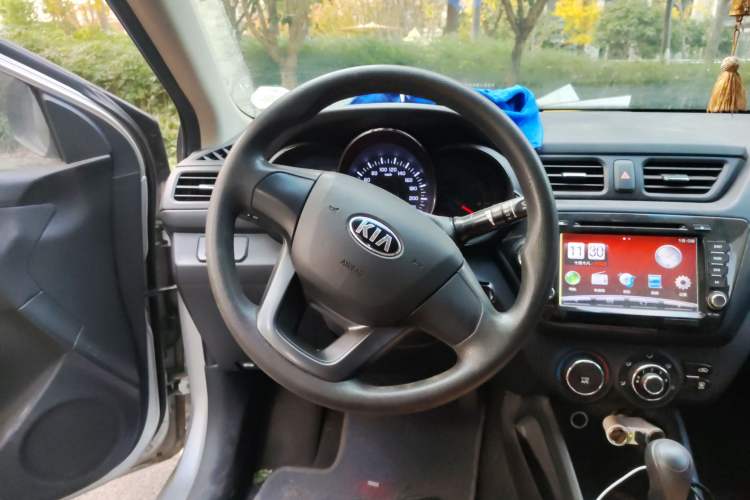 Used Kia K2 2012 Sedan 1.4L Automatic GLS Commemorative Edition Steering Wheel