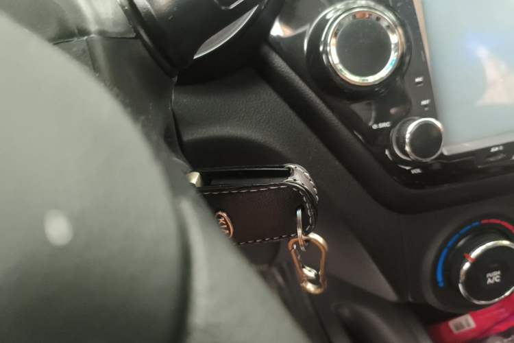 Used Kia K2 2012 Hatchback 1.4L AT GLS Vehicle Key