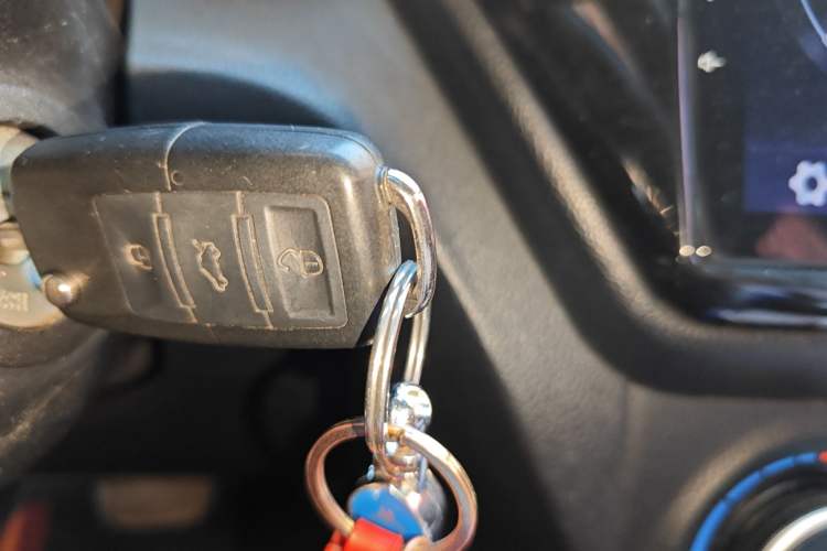 Used Kia K2 2012 Sedan 1.4L Automatic GLS Commemorative Edition Vehicle Key