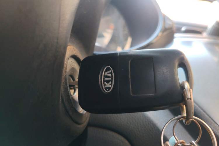 Used Kia K2 2012 Sedan 1.4L MT GLS Commemorative Edition Vehicle Key