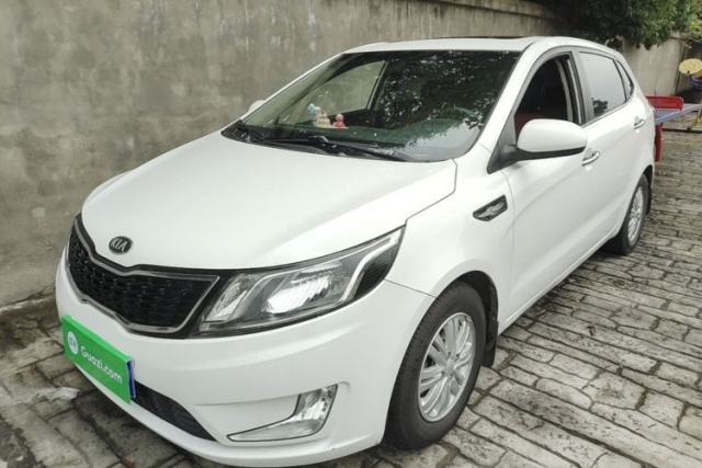 Ojetý Kia K2 2012 Hatchback 1.4L Automatic Cool Edition