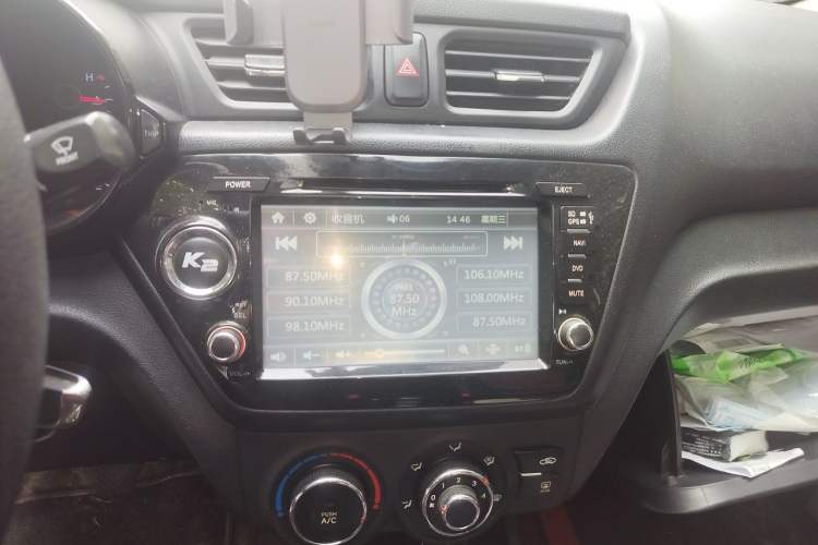Used Kia K2 2012 Sedan 1.4L MT GLS Commemorative Edition Audio And AC Panel