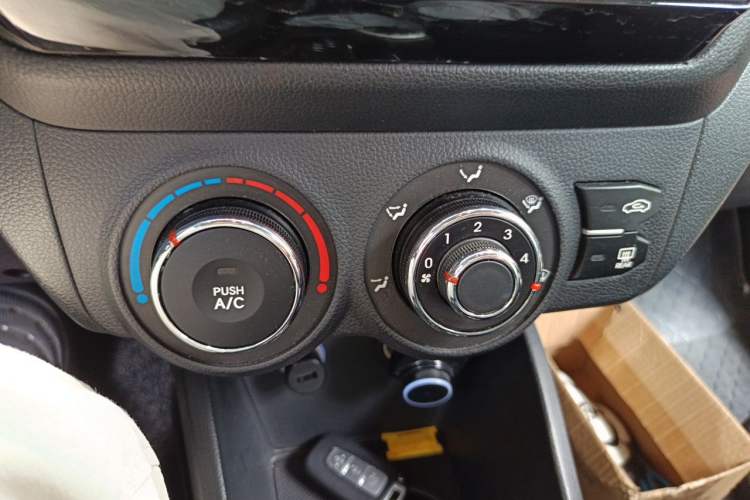 Used Kia K2 2012 Sedan 1.6L Automatic Transmission Premium Commemorative Edition Audio And AC Panel