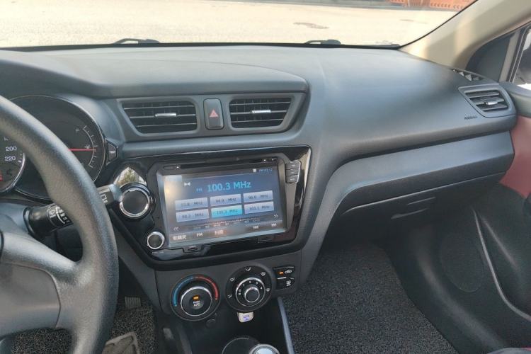 Used Kia K2 2012 Hatchback 1.4L Automatic Cool Edition Audio And AC Panel