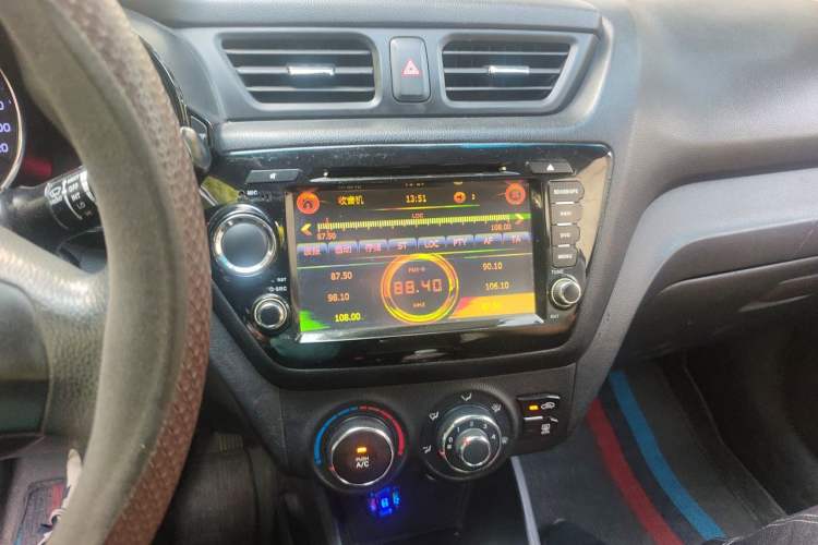 Used Kia K2 2012 Hatchback 1.4L Automatic Cool Edition Audio And AC Panel