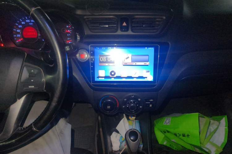 Used Kia K2 2012 Sedan 1.6L Automatic Transmission Premium Commemorative Edition Audio And AC Panel