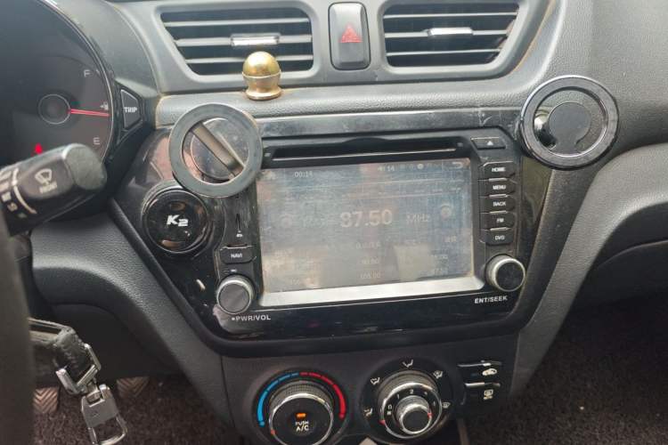 Used Kia K2 2012 Sedan 1.4L MT GLS Commemorative Edition Audio And AC Panel
