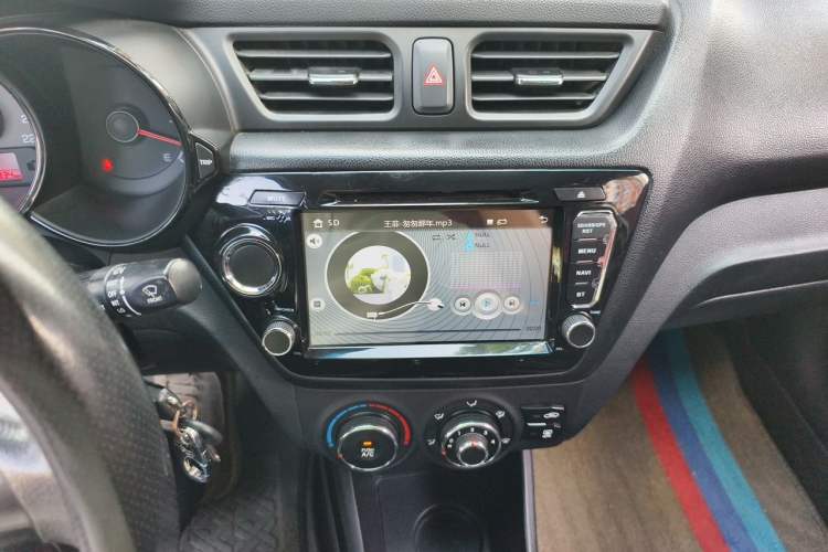 Used Kia K2 2012 Sedan 1.4L Automatic GLS Commemorative Edition Audio And AC Panel