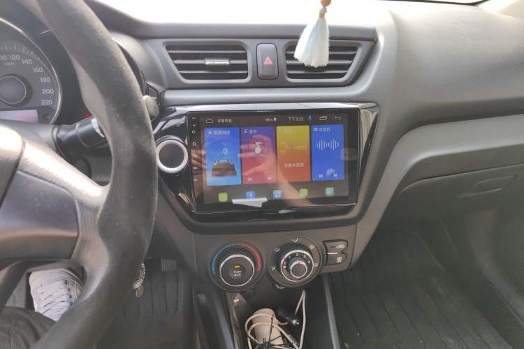 Used Kia K2 2012 Sedan 1.4L MT GLS Commemorative Edition Audio And AC Panel