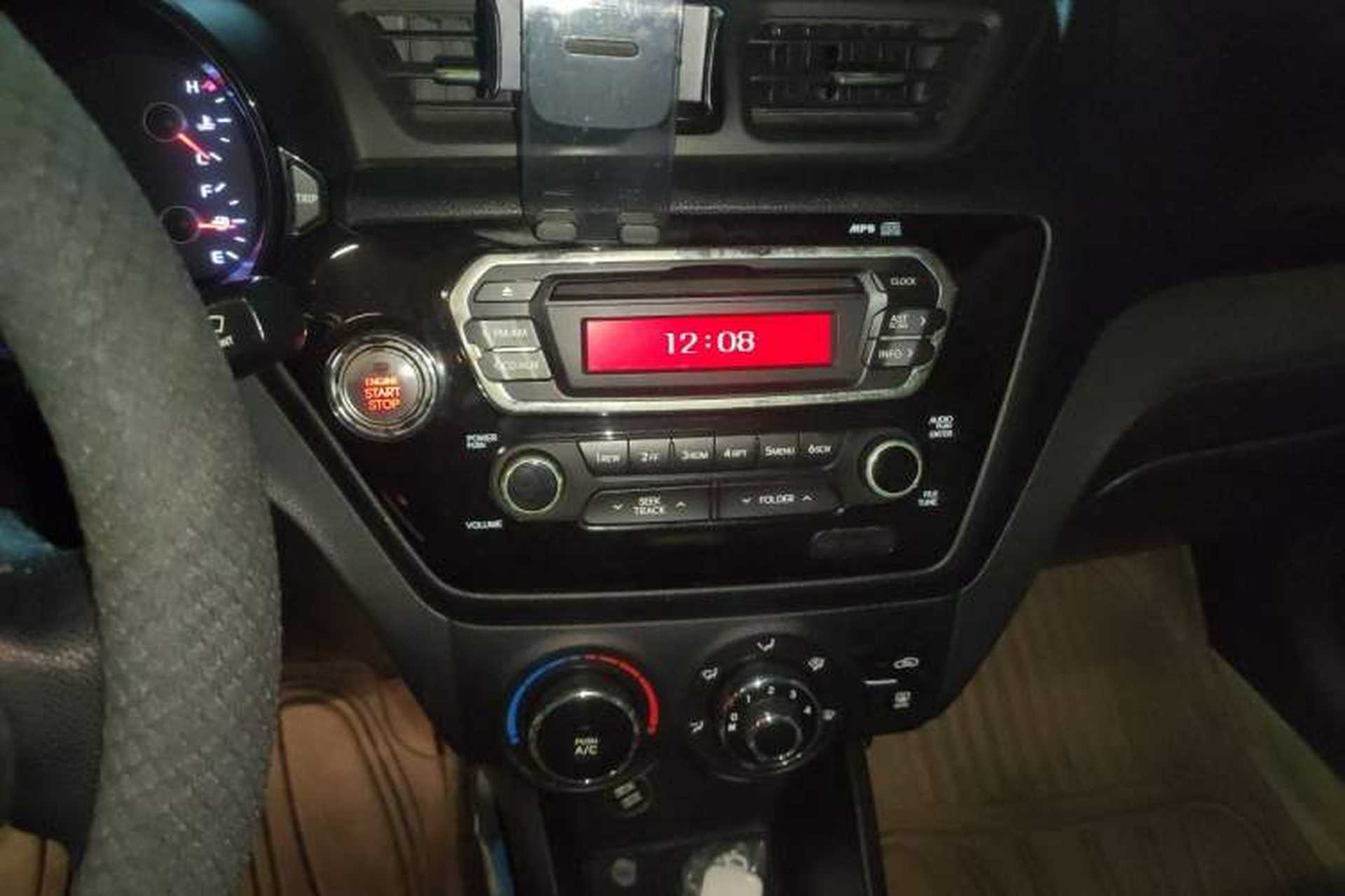 Used Kia K2 2012 Sedan 1.6L Automatic Transmission Premium Commemorative Edition Audio And AC Panel