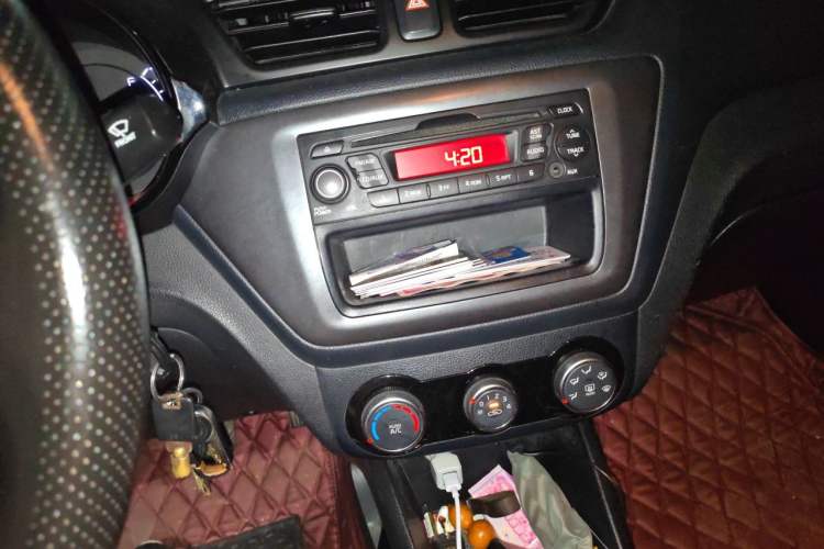 Used Kia K2 2012 Sedan 1.4L MT TOP Commemorative Edition Audio And AC Panel