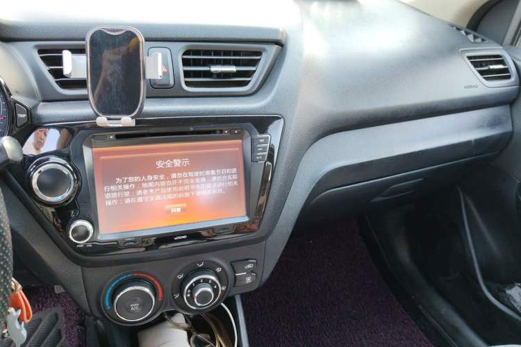 Used Kia K2 2012 Sedan 1.4L Automatic GLS Commemorative Edition Audio And AC Panel