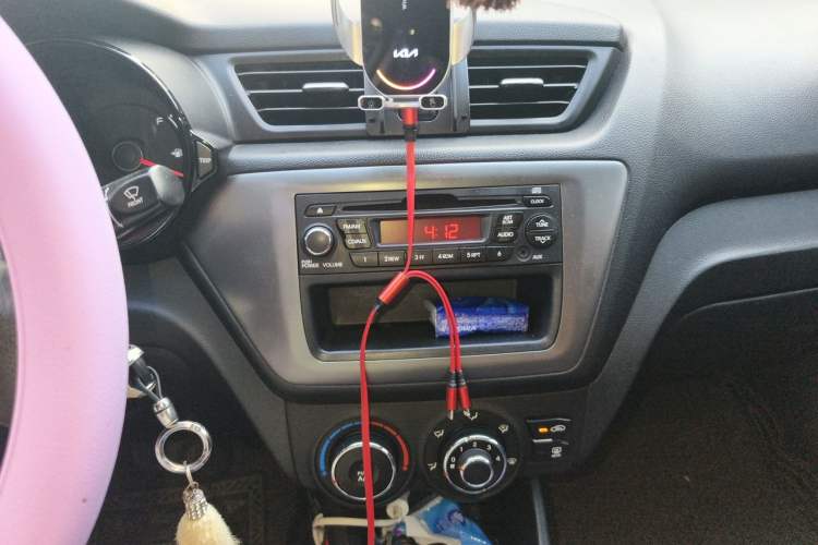 Used Kia K2 2012 Sedan 1.4L Automatic GLS Commemorative Edition Audio And AC Panel