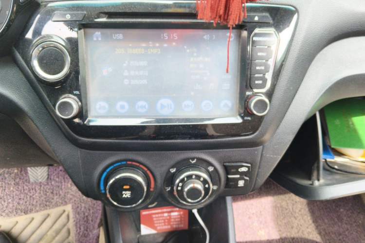 Used Kia K2 2012 Sedan 1.4L MT GLS Commemorative Edition Audio And AC Panel