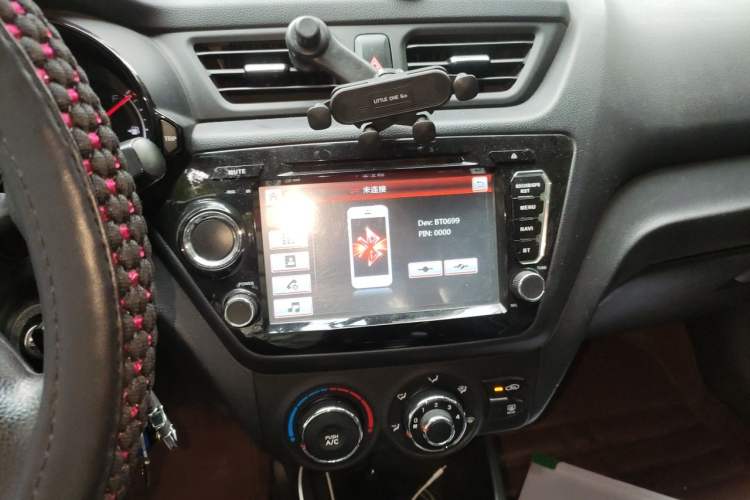 Used Kia K2 2012 Sedan 1.4L MT GLS Commemorative Edition Audio And AC Panel