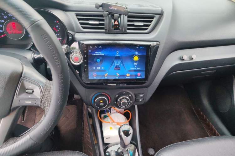 Used Kia K2 2012 Hatchback 1.6L AT Premium Commemorative Edition Audio And AC Panel