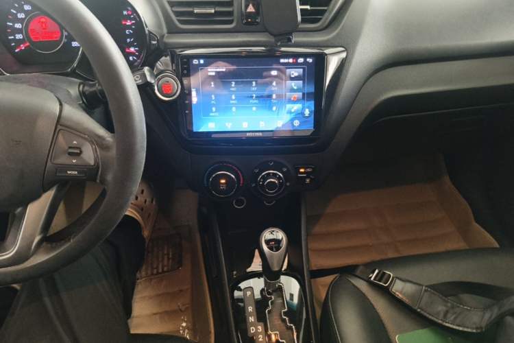 Used Kia K2 2012 Sedan 1.6L Automatic Transmission Premium Commemorative Edition Audio And AC Panel