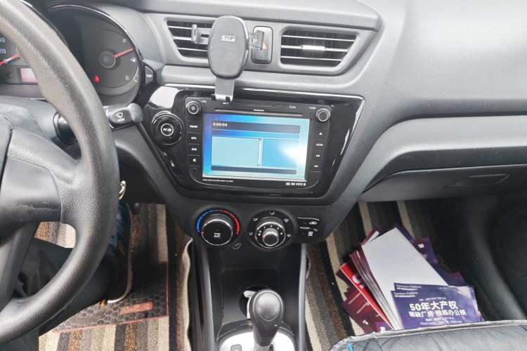 Used Kia K2 2012 Sedan 1.4L Automatic GLS Commemorative Edition Audio And AC Panel