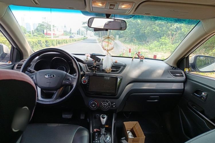 Used Kia K2 2012 Sedan 1.6L Automatic Transmission Premium Commemorative Edition Center Console