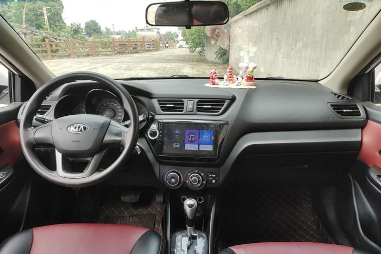Used Kia K2 2012 Hatchback 1.4L Automatic Cool Edition Center Console