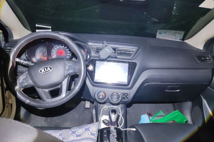 Used Kia K2 2012 Sedan 1.6L Automatic Transmission Premium Commemorative Edition Center Console
