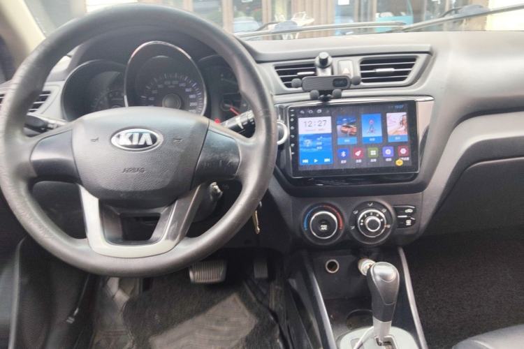 Used Kia K2 2012 Sedan 1.4L Automatic GLS Commemorative Edition Center Console