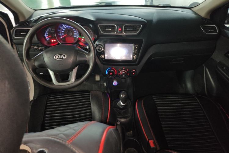 Used Kia K2 2012 Sedan 1.4L MT GLS Commemorative Edition Center Console