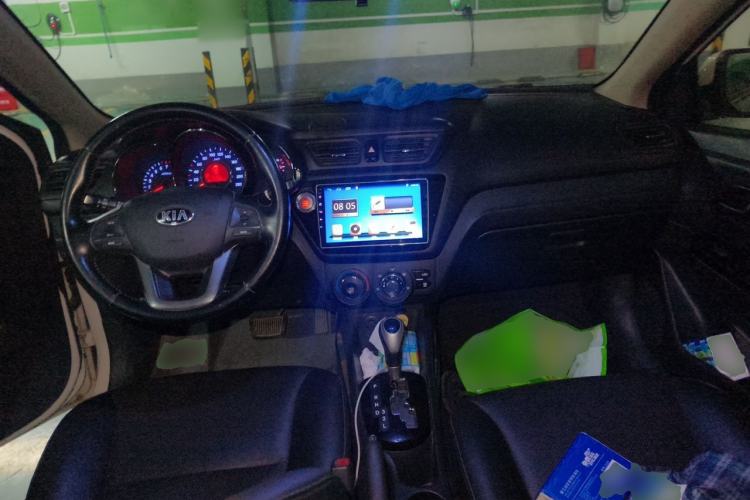 Used Kia K2 2012 Sedan 1.6L Automatic Transmission Premium Commemorative Edition Center Console