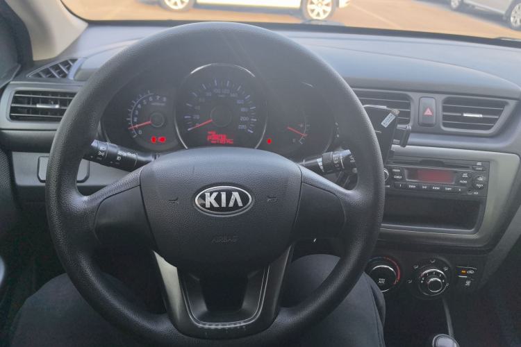 Used Kia K2 2012 Sedan 1.4L Automatic GLS Commemorative Edition Center Console