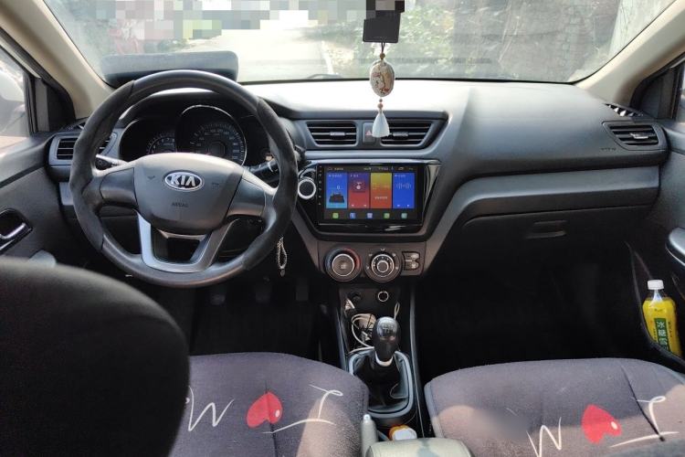Used Kia K2 2012 Sedan 1.4L MT GLS Commemorative Edition Center Console