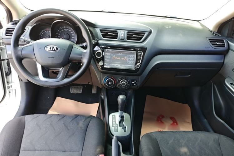 Used Kia K2 2012 Sedan 1.4L Automatic GLS Commemorative Edition Center Console