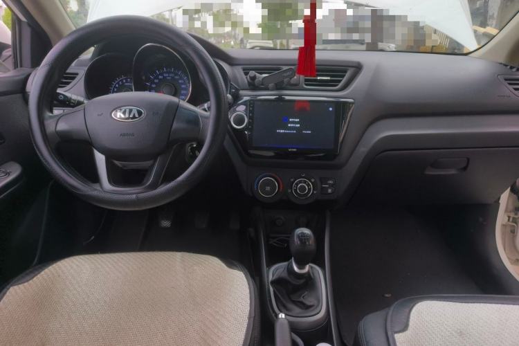 Used Kia K2 2012 Sedan 1.4L MT GLS Commemorative Edition Center Console