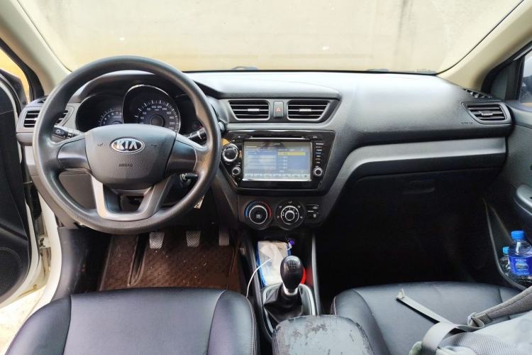 Used Kia K2 2012 Sedan 1.4L MT GLS Commemorative Edition Center Console