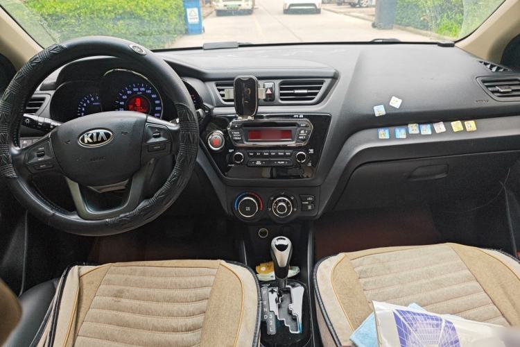 Used Kia K2 2012 Sedan 1.6L Automatic Transmission Premium Commemorative Edition Center Console