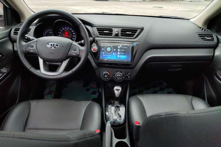 Used Kia K2 2012 Sedan 1.6L Automatic Transmission Premium Commemorative Edition Center Console