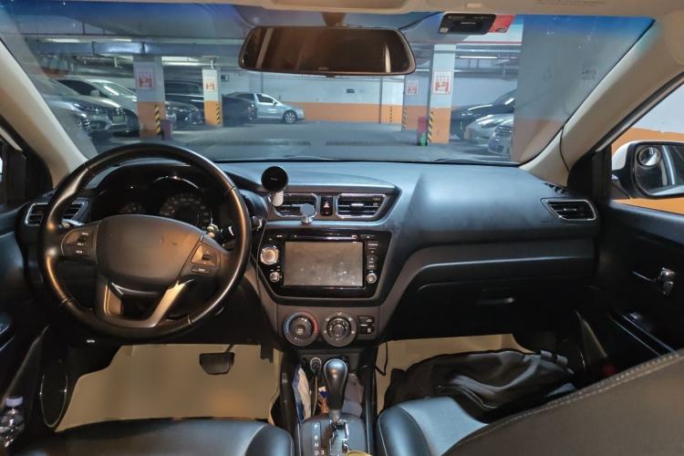 Used Kia K2 2012 Sedan 1.6L Automatic Transmission Premium Commemorative Edition Center Console