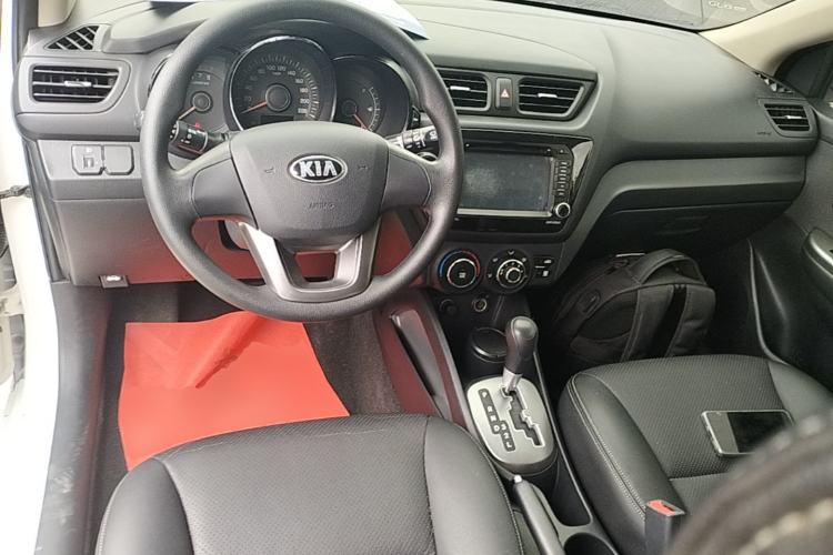 Used Kia K2 2012 Sedan 1.4L Automatic GLS Commemorative Edition Center Console