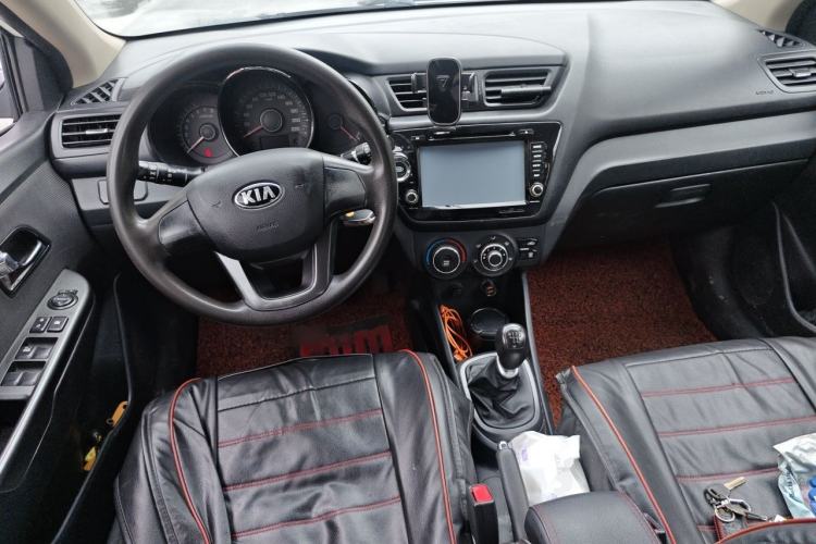 Used Kia K2 2012 Sedan 1.4L MT GLS Commemorative Edition Center Console
