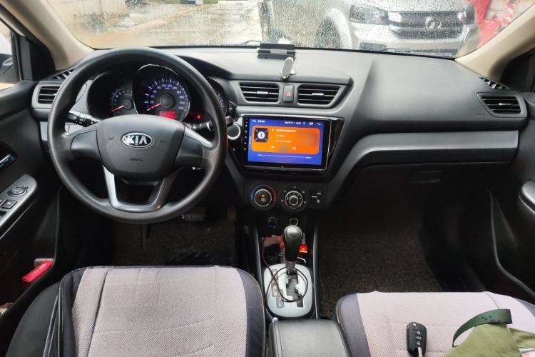 Used Kia K2 2012 Sedan 1.4L Automatic GLS Commemorative Edition Center Console