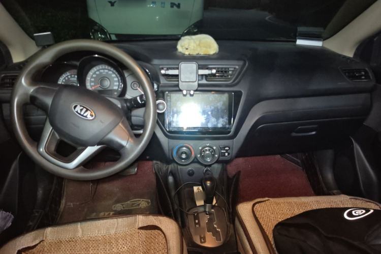 Used Kia K2 2012 Sedan 1.4L Automatic GLS Commemorative Edition Center Console