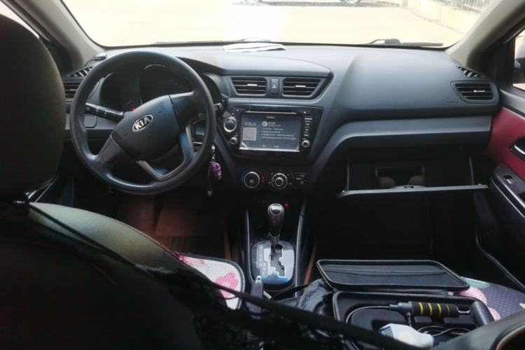 Used Kia K2 2012 Hatchback 1.4L Automatic Cool Edition Center Console