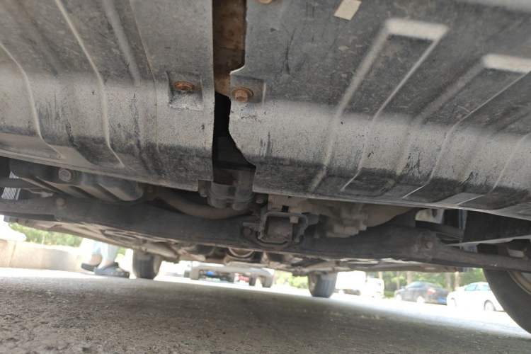 Used Kia K2 2012 Sedan 1.4L MT GLS Commemorative Edition Chassis Front
